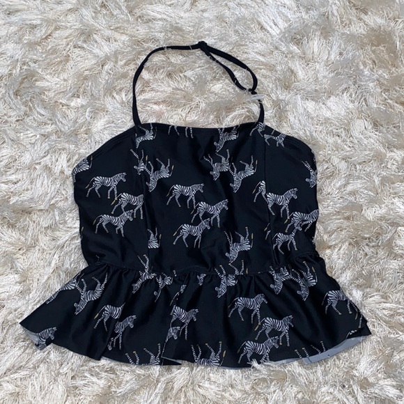 ⭐️SALE⭐️ Old Navy zebra swimsuit top - Picture 1 of 5